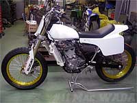 IWi}V